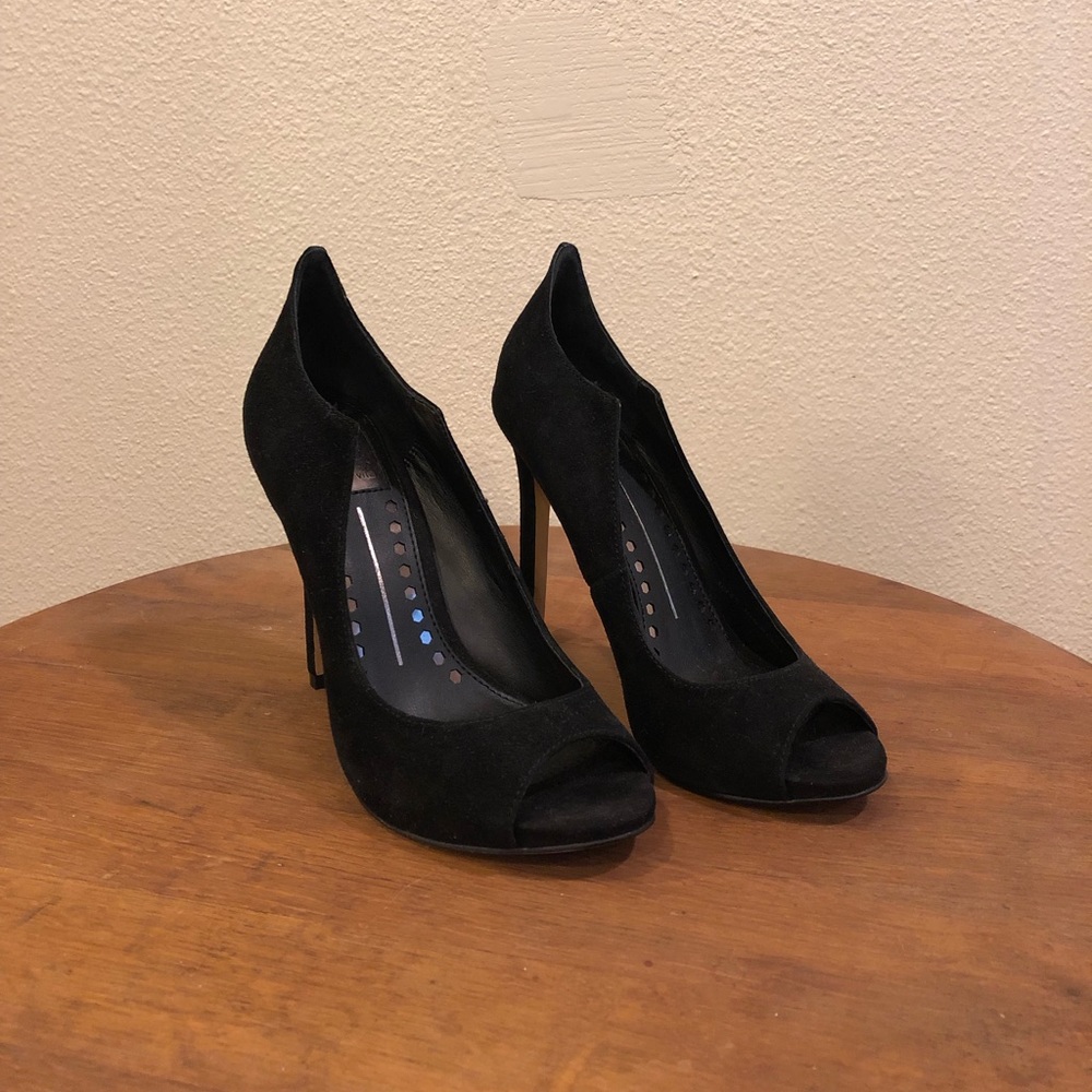DOLCE VITA ISABEL SUEDE PEEP TOE PUMPS